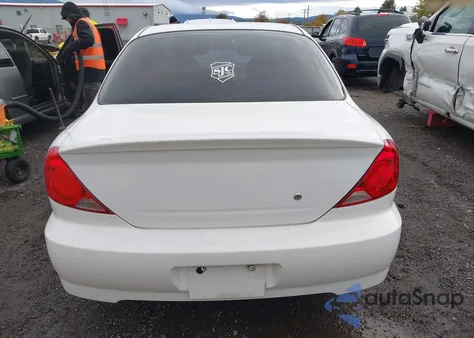 2004 Kia Spectra Ls z USA, uszkodzony, nr VIN KNAFB121545315303